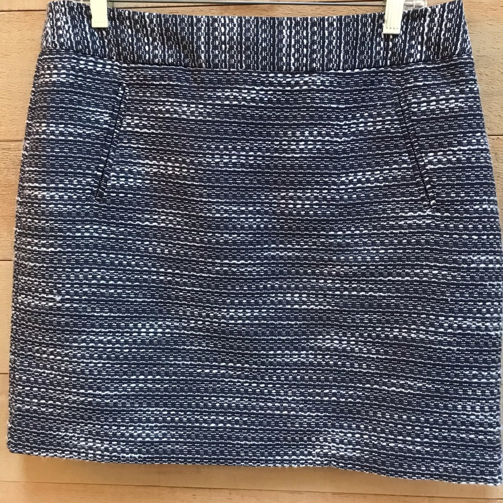 Ann Taylor LOFT s10 slit pocket skirt